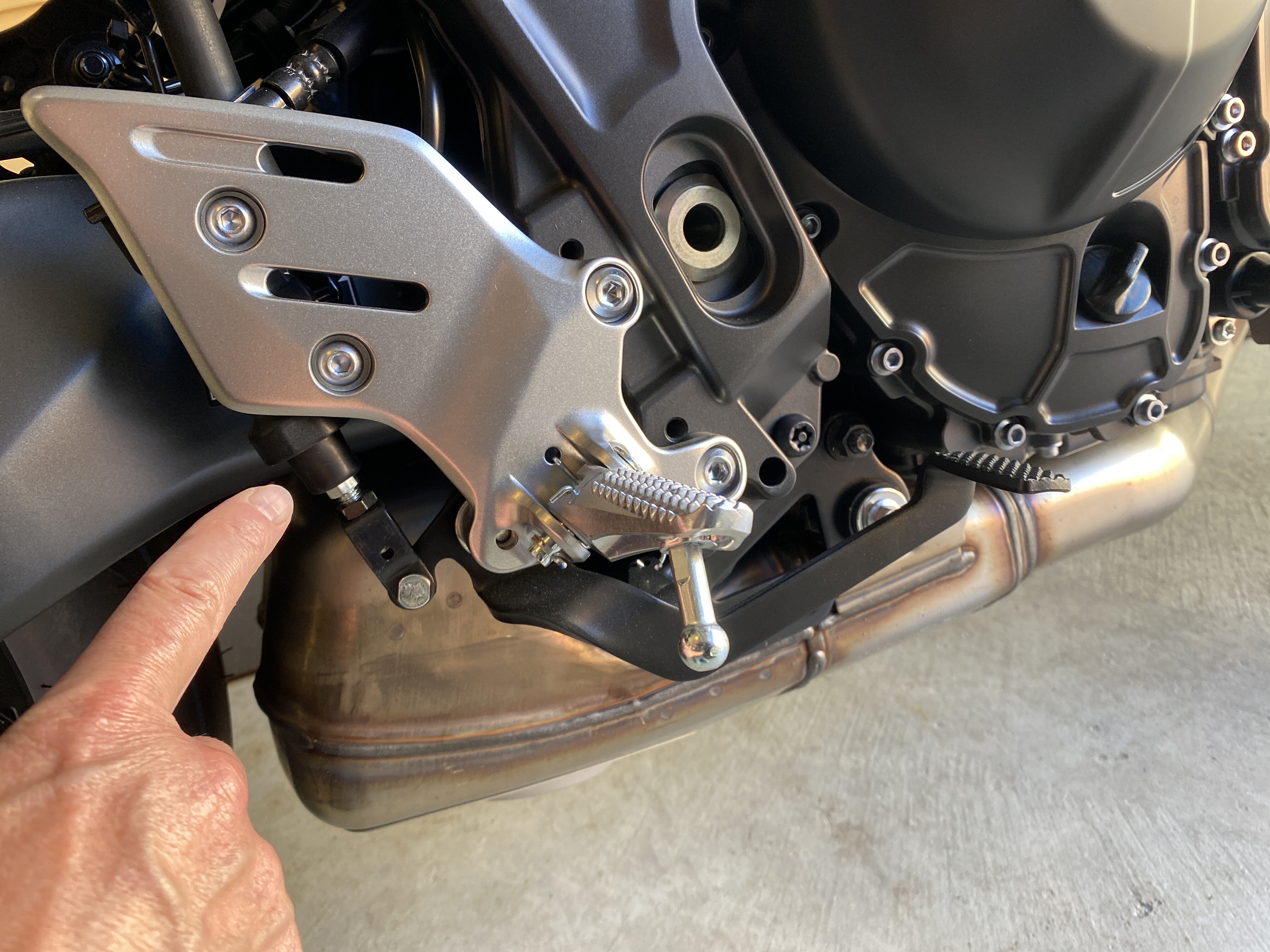 2021 MT-09 rear brake pedal adjustment